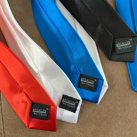 Set of Four Ties! NWOT! Brand New! - Picture 5 of 5